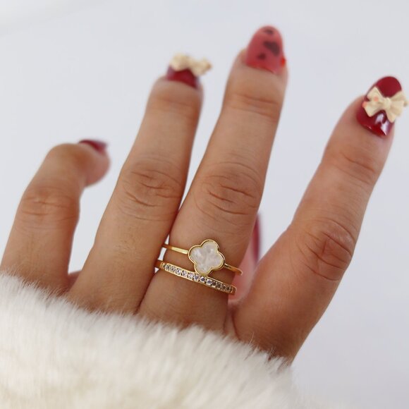 Stylish Stainless Steel Rings with Stunning Mother Pearl - Picture 2 of 2